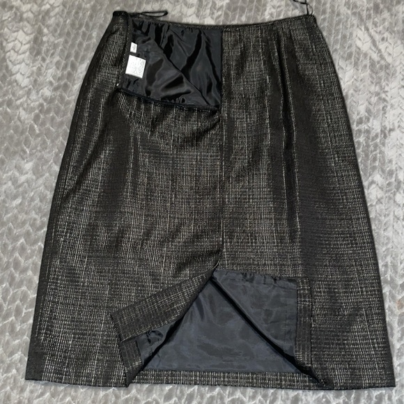 LeSuit Skirt & Suit Studio Blazer (Both Kasper Companies) Matching Suit. Size 8. - Picture 13 of 15